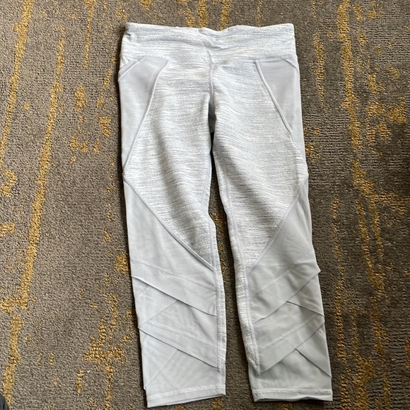 Ivivva Crop Leggings - Picture 2 of 7